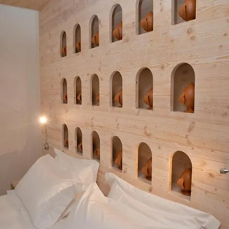 Vico Dell' Elce 4*