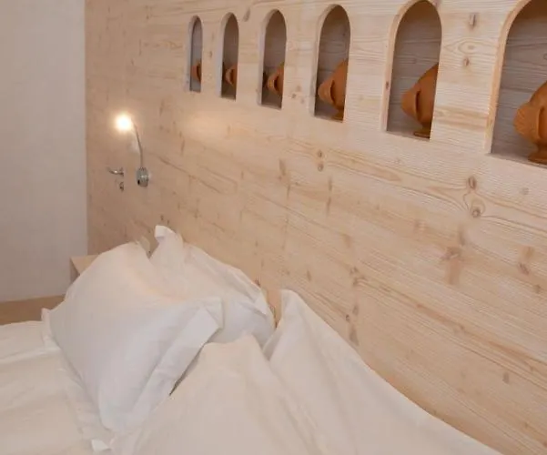 Vico Dell' Elce Nocleg ze śniadaniem 4*